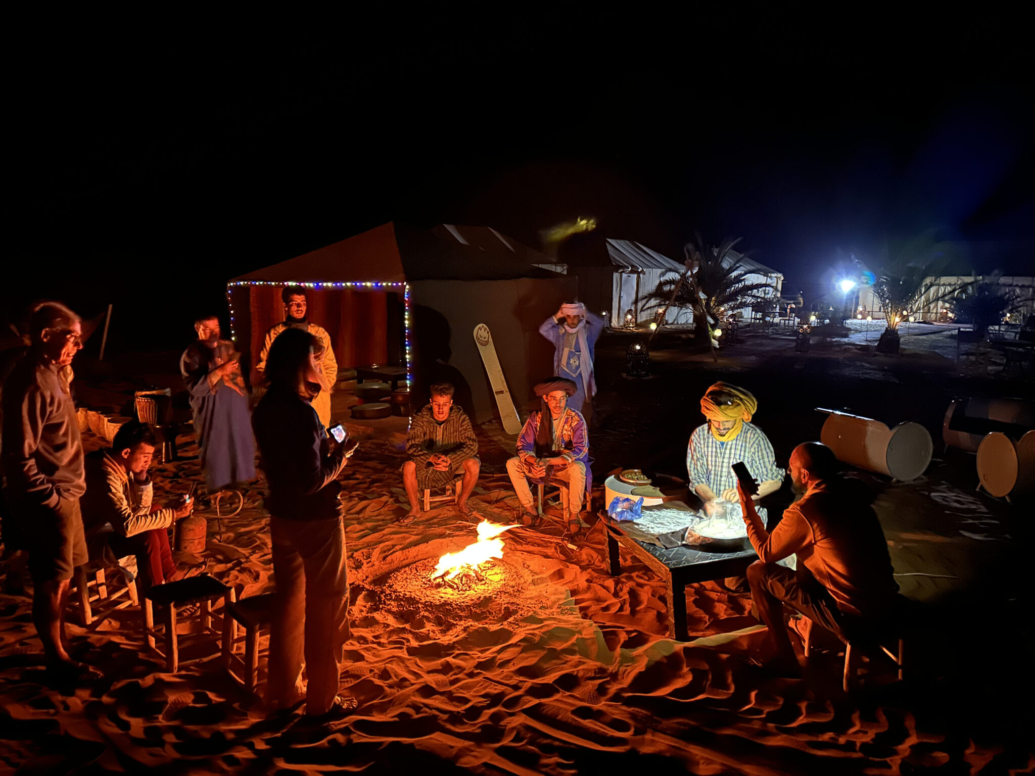 Cena bereber en el desierto