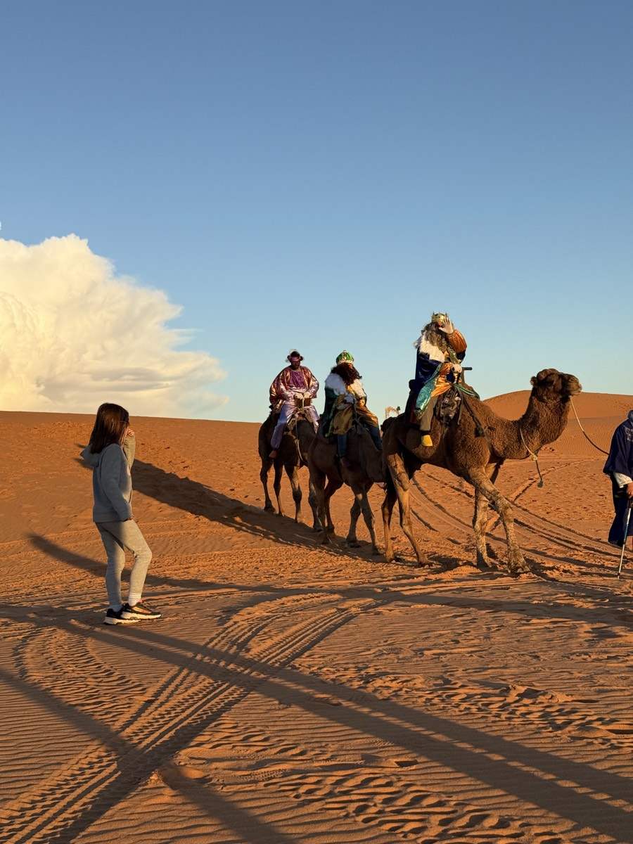 Les Rois mages dans le désert marocain